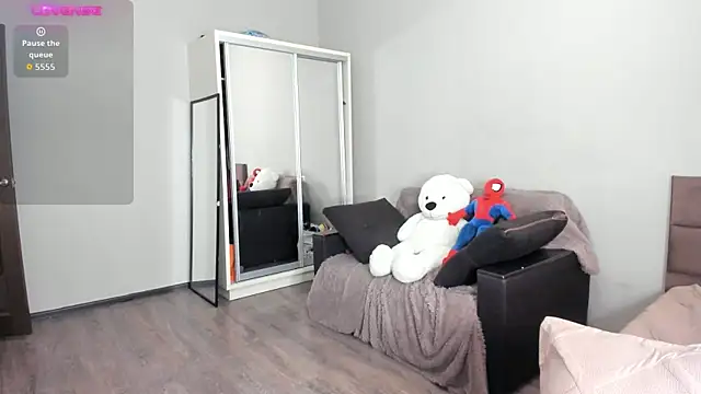 Aurelia kato online show from March 31, 5:08 am