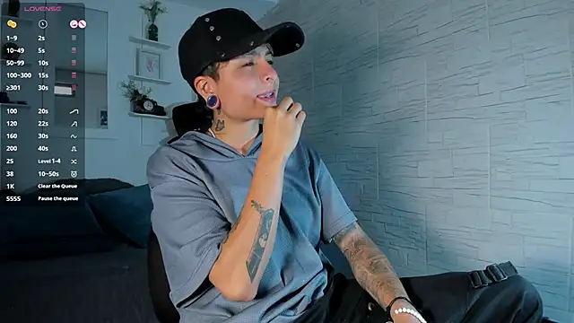 ZuryRamirez  online show from September 8, 7:46 pm