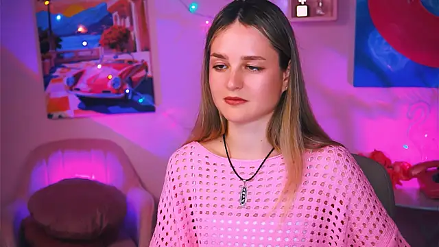 Snapshot of DeboraLarson chatting on December 13, 1:01 pm DeboraLarson online show from December 13, 1:01 pm