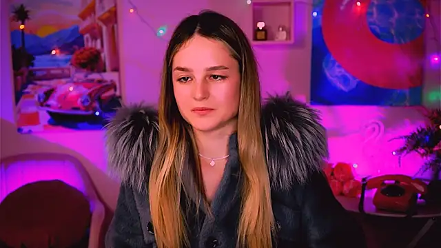 Snapshot of DeboraLarson chatting on January 6, 10:02 am DeboraLarson online show from January 6, 10:02 am