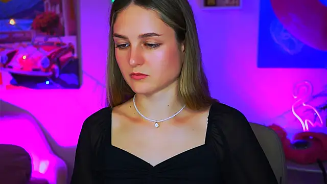 Snapshot of DeboraLarson chatting on January 22, 11:34 am DeboraLarson online show from January 22, 11:34 am