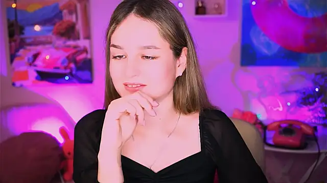 Snapshot of DeboraLarson chatting on February 1, 7:34 pm DeboraLarson online show from February 1, 7:34 pm