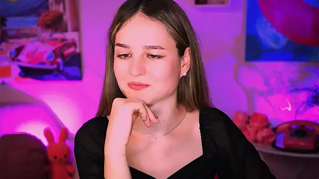 Snapshot of DeboraLarson chatting on February 2, 1:45 am DeboraLarson online show from February 2, 1:45 am