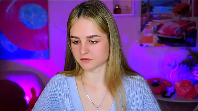 Snapshot of DeboraLarson chatting on March 20, 4:18 am DeboraLarson online show from March 20, 4:18 am