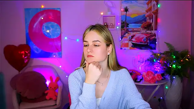 Snapshot of DeboraLarson chatting on March 20, 7:25 am DeboraLarson online show from March 20, 7:25 am