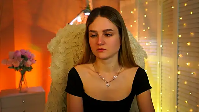 DeboraLarson online show from February 13, 3:35 am