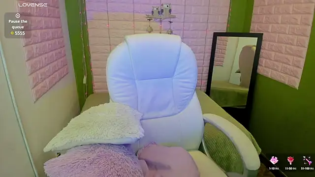 Bonnieshyy online show from January 17, 1:56 pm