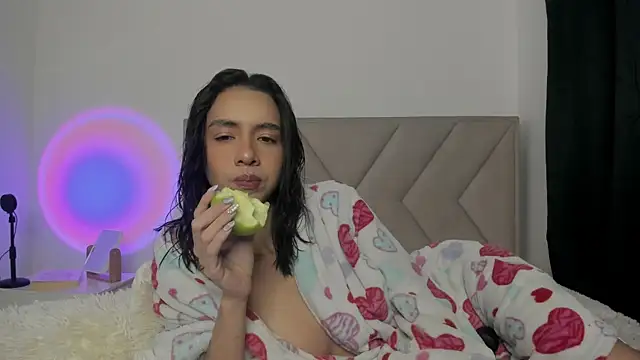 Bonnieshyy online show from September 20, 3:51 am