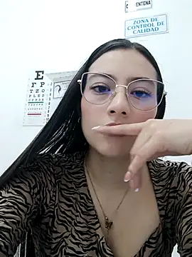 Cataleihaa online show from April 4, 5:54 pm