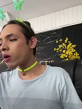 Snapshot of miss_Ari chatting on March 9, 5:28 pm miss Ari online show from March 9, 5:28 pm