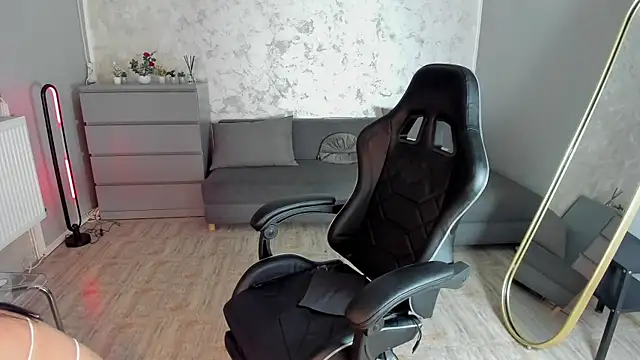 Ivy belle online show from February 6, 5:35 am