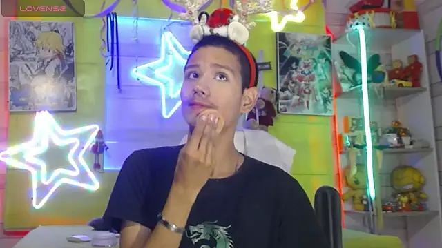 Snapshot of andy_staar chatting on February 10, 2:15 am andy staar online show from February 10, 2:15 am