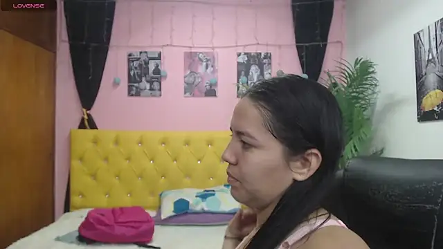 candiapole online show from February 14, 4:09 pm