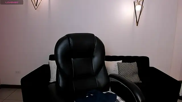 StacyWoods online show from January 9, 10:41 am