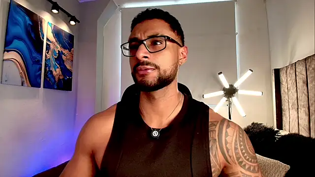 LiamGarcia1 online show from May 30, 4:26 pm