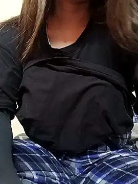 Snapshot of Sajel_000 chatting on February 6, 8:56 pm Sajel 000 online show from February 6, 8:56 pm