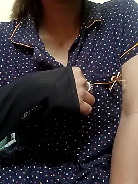 Snapshot of Sajel_000 chatting on February 21, 9:11 pm Sajel 000 online show from February 21, 9:11 pm