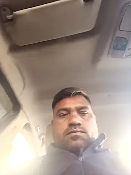 Snapshot of pintuS40 chatting on January 4, 3:18 am pintuS40 online show from January 4, 3:18 am