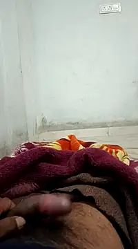 Snapshot of pintuS40 chatting on January 6, 7:35 pm pintuS40 online show from January 6, 7:35 pm