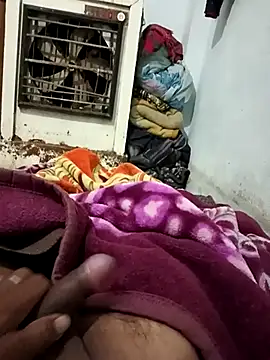 Snapshot of pintuS40 chatting on January 25, 12:59 am pintuS40 online show from January 25, 12:59 am