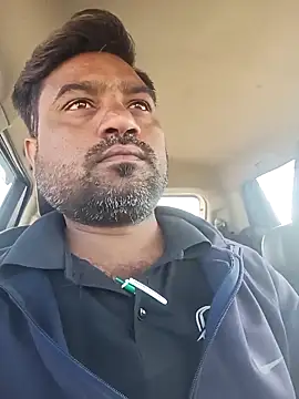 Snapshot of pintuS40 chatting on February 13, 4:11 am pintuS40 online show from February 13, 4:11 am