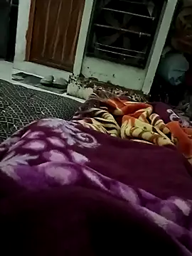 Snapshot of pintuS40 chatting on February 19, 12:14 am pintuS40 online show from February 19, 12:14 am