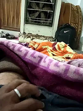 Snapshot of pintuS40 chatting on February 24, 11:52 pm pintuS40 online show from February 24, 11:52 pm