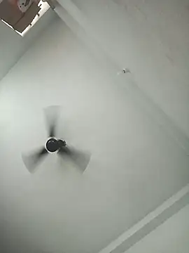 Snapshot of pintuS40 chatting on November 6, 3:07 am pintuS40 online show from November 6, 3:07 am