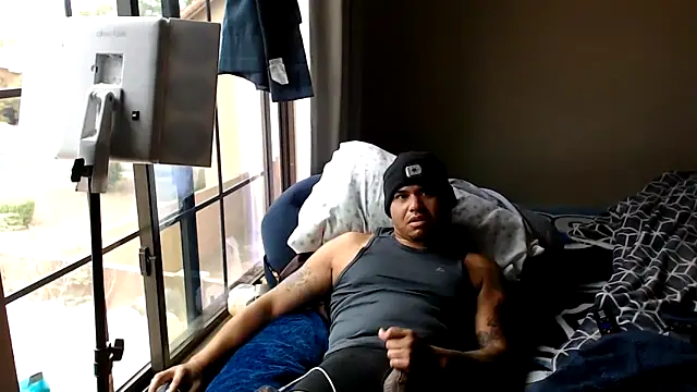 ReesesPns online show from October 9, 6:06 pm