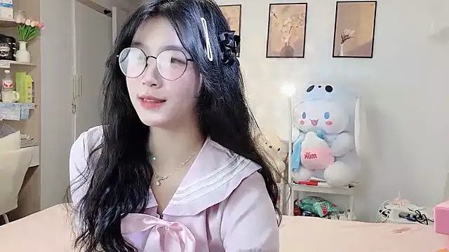 Luminous163 online show from November 2, 10:50 am