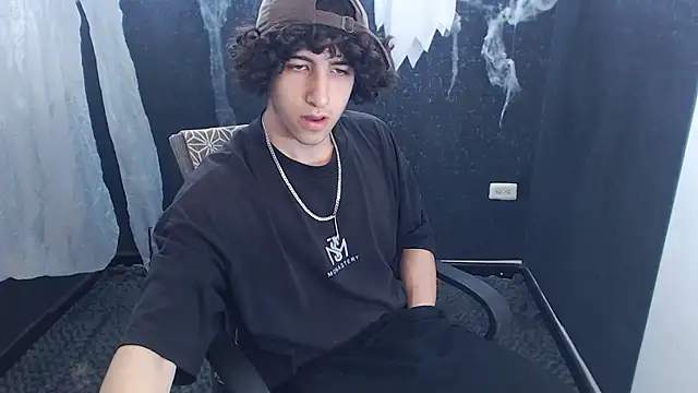 Kerverr  online show from November 5, 2:39 pm