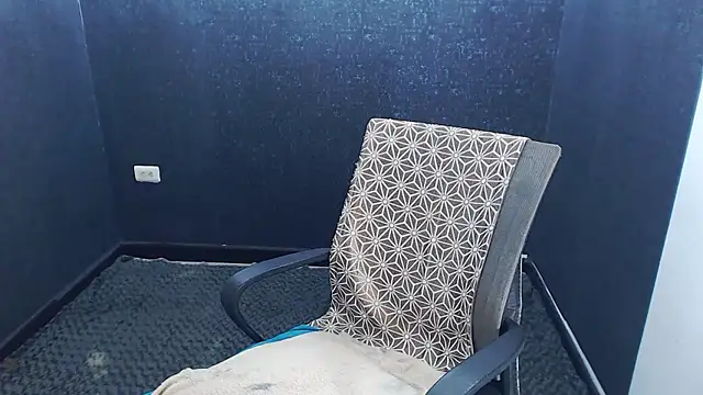 Kerverr  online show from November 16, 4:12 pm