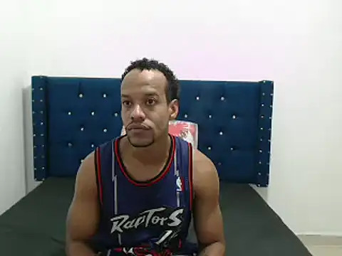 Snapshot of Salomon_koude chatting on March 6, 12:30 pm Salomon koude online show from March 6, 12:30 pm