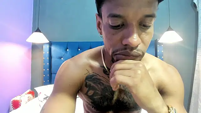 Snapshot of Salomon_koude chatting on September 24, 7:28 pm Salomon koude online show from September 24, 7:28 pm