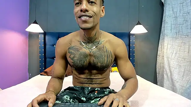 Snapshot of Salomon_koude chatting on October 9, 7:45 pm Salomon koude online show from October 9, 7:45 pm