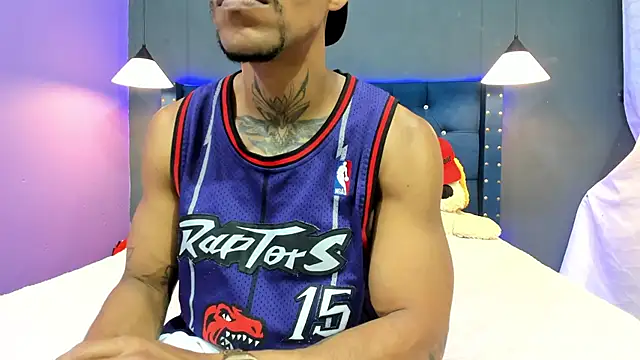 Snapshot of Salomon_koude chatting on November 4, 3:44 pm Salomon koude online show from November 4, 3:44 pm