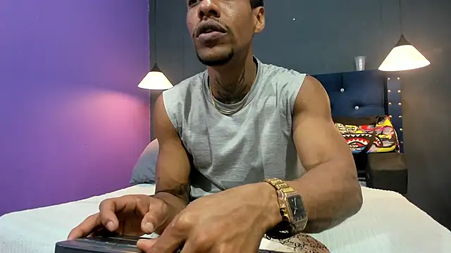 Snapshot of Salomon_koude chatting on November 14, 6:28 pm Salomon koude online show from November 14, 6:28 pm