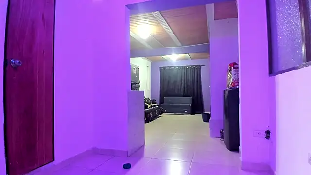 Snapshot of Salomon_koude chatting on November 18, 8:02 pm Salomon koude online show from November 18, 8:02 pm