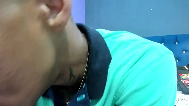 Snapshot of Salomon_koude chatting on November 26, 6:09 pm Salomon koude online show from November 26, 6:09 pm