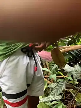 Snapshot of Salomon_koude chatting on December 1, 4:45 pm Salomon koude online show from December 1, 4:45 pm