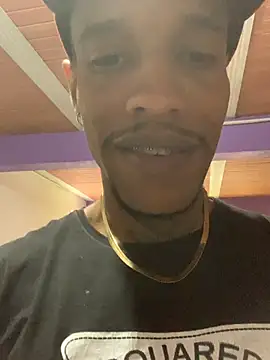 Snapshot of Salomon_koude chatting on December 4, 4:05 pm Salomon koude online show from December 4, 4:05 pm