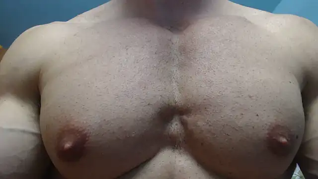 Snapshot of flexforyou chatting on May 26, 8:05 pm flexforyou online show from May 26, 8:05 pm