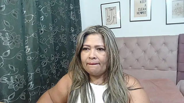 CANDYSWEET51 online show from November 4, 11:20 am