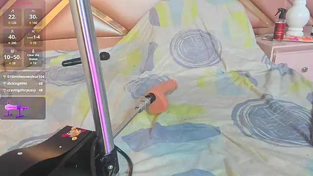 ElisabethMassey online show from February 1, 9:24 pm