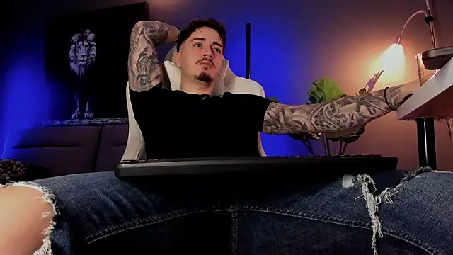 uptomatty online show from February 13, 7:48 am