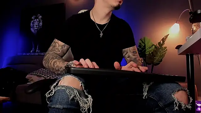 uptomatty online show from March 12, 7:36 am