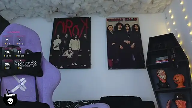 Snapshot of Melanie_Nyx chatting on March 11, 6:00 am Melanie Nyx online show from March 11, 6:00 am