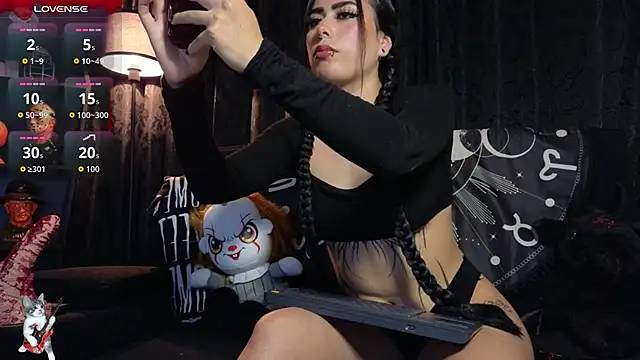 Snapshot of Melanie_Nyx chatting on November 5, 11:16 pm Melanie Nyx online show from November 5, 11:16 pm