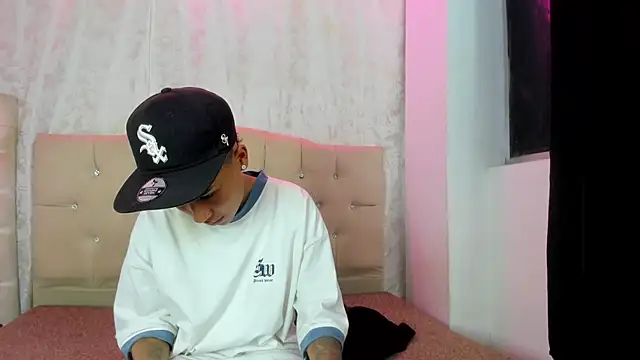 nova sex01 online show from November 20, 5:29 am