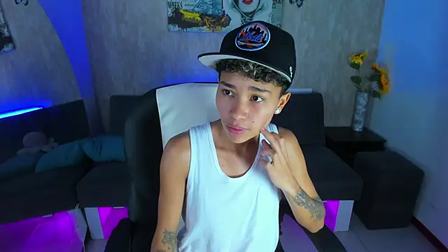 nova sex01 online show from March 12, 4:51 am